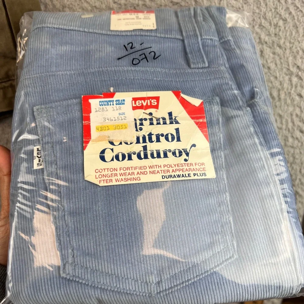 New Vintage 70s Levi's Kids Girls‎ Blue Corduroy Bell Bottom Jeans Size 11